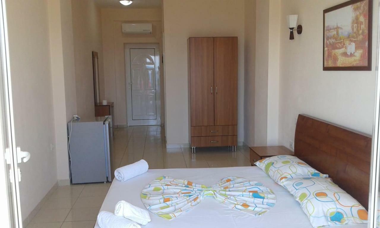 Oasis Drymades Hotel Dhërmi Buitenkant foto